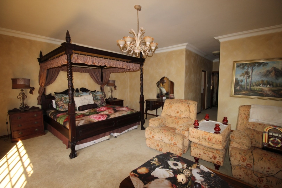 3 Bedroom Property for Sale in Lake Deneysville Free State